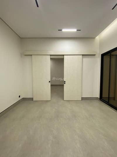 دور 5 غرف نوم للبيع في شرق الرياض، الرياض - دور ارضي للبيع بحي الرمال شرق الرياض