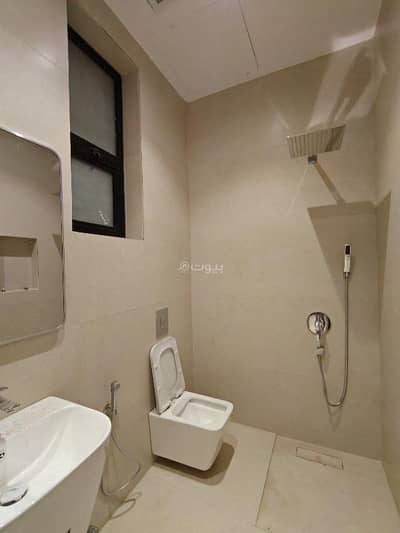 دور 4 غرف نوم للبيع في شرق الرياض، الرياض - 4 غرف نوم أدوار للبيع في اليرموك