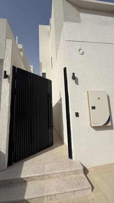 فیلا 3 غرف نوم للايجار في شمال الرياض، الرياض - 3 غرفة نوم فيلا للإيجار في حي الياسمين، الرياض