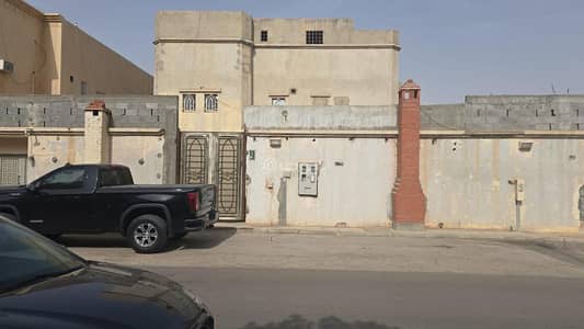 11 Bedroom Villa for Sale in East Riyadh, Riyadh - Villa for sale – Al Khaleej District, Riyadh