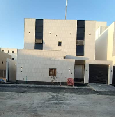 5 Bedroom Floor for Sale in East Riyadh, Riyadh - For sale: ground floor apartments in Al-Rimal neighborhood, east Riyadh