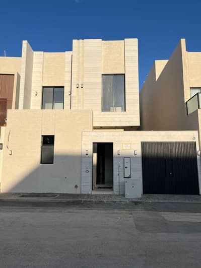 6 Bedroom Villa for Sale in West Riyadh, Riyadh - 6 bedrooms villa for sale in Al-Mahmiya