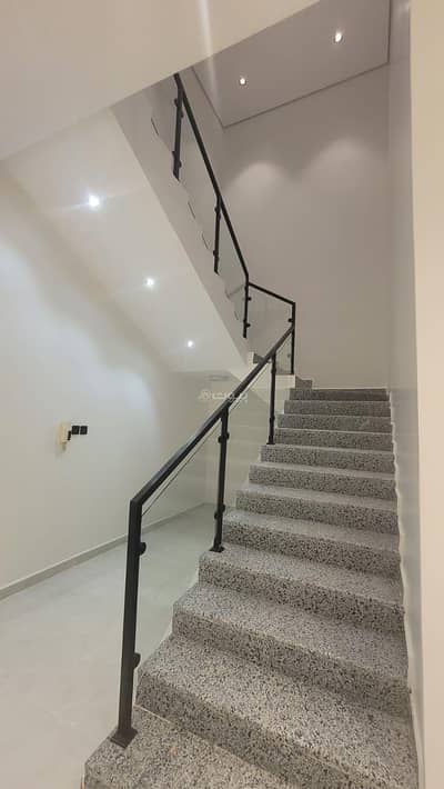 5 Bedroom Villa for Sale in East Riyadh, Riyadh - A unique housing opportunity in the Ghousoun East Riyadh neighborhood. An advanced location close to all services.