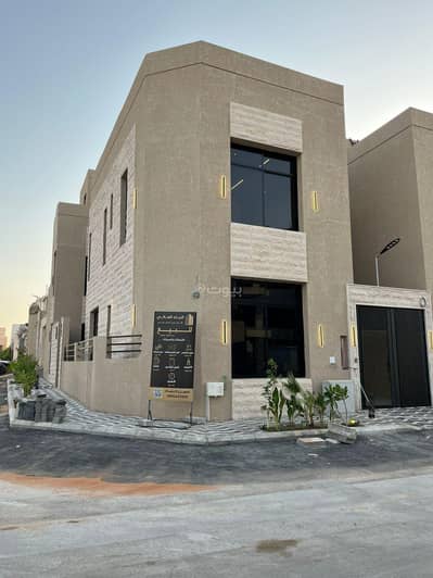 5 Bedroom Villa for Sale in West Riyadh, Riyadh - Five-bedroom villa for sale in Al-Mahatta