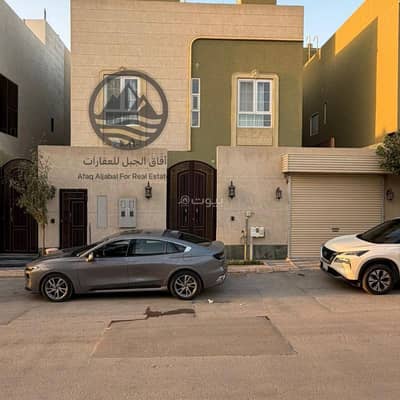 3 Bedroom Floor for Rent in North Riyadh, Riyadh - For rent | An entirely standalone townhouse in a villa