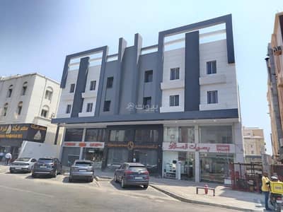 Residential Building for Sale in North Jeddah, Jeddah - Building for sale on Hira Street, Al Zahra District, Jeddah City, Makkah Province