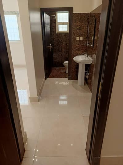 شقة 4 غرف نوم للايجار في شمال الرياض، الرياض - للايجار شقة بفيلا بالنرجس بالدور الاول