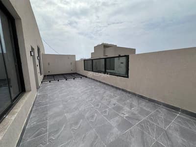 4 Bedroom Apartment for Sale in North Jeddah, Jeddah - Roofted annex with 4 rooms and rooftops in Al-Rawda neighborhood for sale, immediate clearance