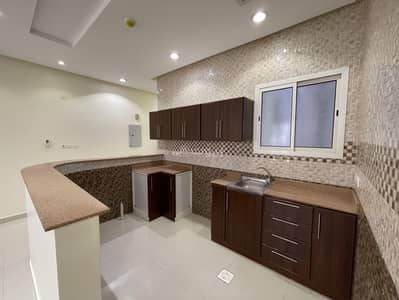 2 Bedroom Flat for Rent in Central Riyadh, Riyadh - A very clean and luxurious apartment for annual rent in Al-Murabba neighborhood, the Commercial Strip.