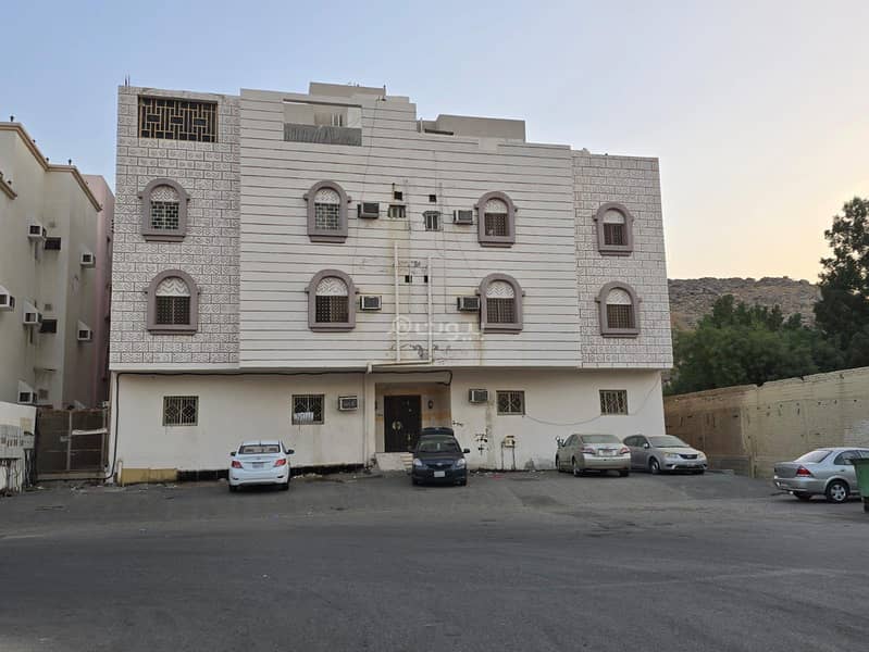 Residential building for sale, rented on a commercial street in Makkah, Abraj al-? Wait, it says مكة بطحاء قريش Residential building for sale, rented on a commercial street in Makkah, Abraj al-? Wait, it says مكة بطحاء قريش