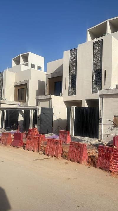 4 Bedroom Apartment for Sale in West Riyadh, Riyadh - Townhouse