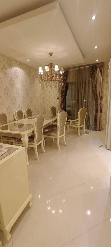 5 Bedroom Apartment for Sale in Al Tubayshi, Dammam - Apartment for sale in the Tubayshi neighborhood, Dammam Al-Tibshi