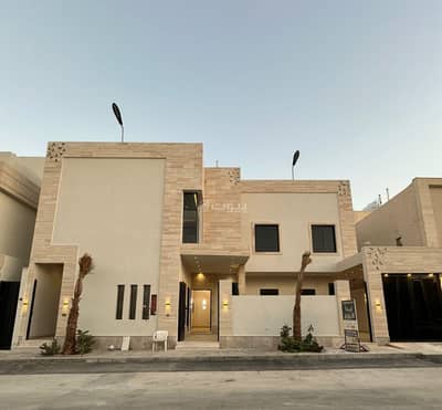 9 Bedroom Villa for Sale in West Riyadh, Riyadh - 9 bedrooms villa for sale in Al-Mahdiya