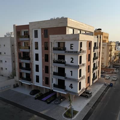 4 Bedroom Flat for Sale in North Jeddah, Jeddah - 4-bedroom apartment for sale in Al-Safa