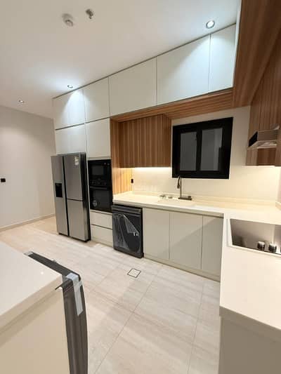 3 Bedroom Apartment for Sale in North Riyadh, Riyadh - 3-bedroom apartment for sale in Al-Narges