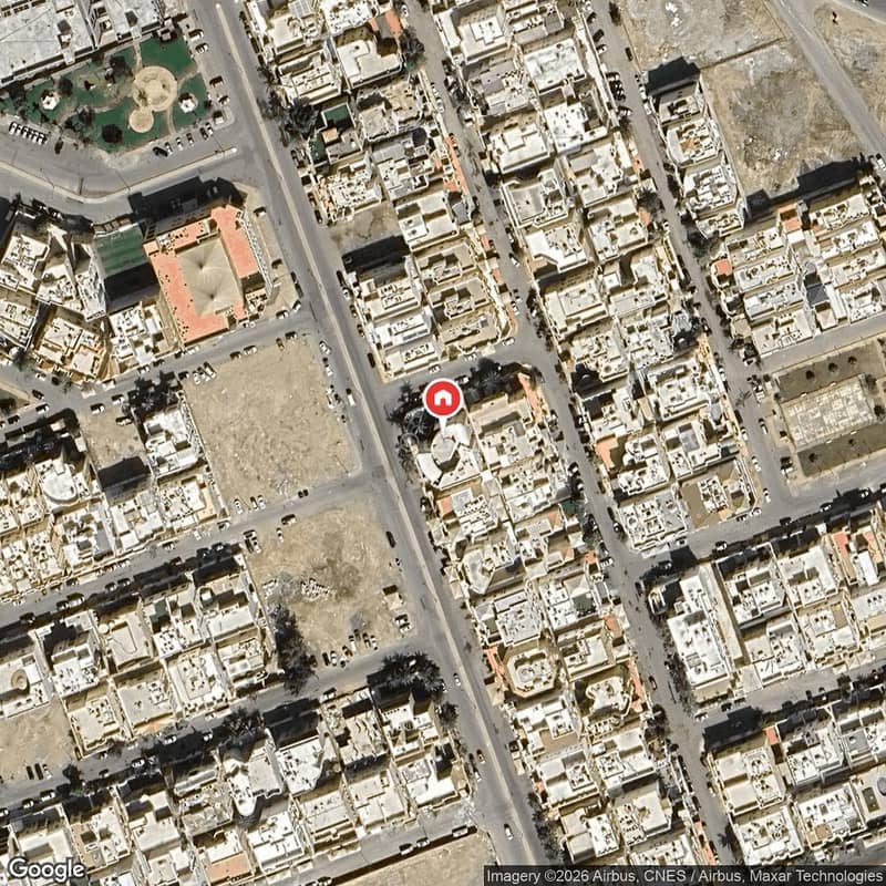 للبيع فيلا بحي النعيم موقع مميز على شارعين للبيع فيلا بحي النعيم موقع مميز على شارعين