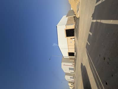 مستودع  للبيع في شرق الرياض، الرياض - مستودعين للبيع بموقع مميز