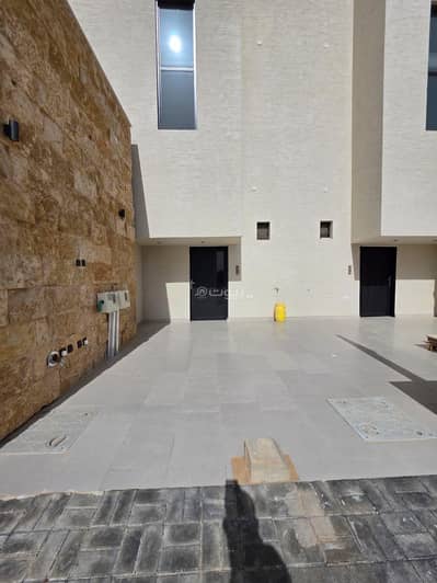 3 Bedroom Floor for Sale in East Riyadh, Riyadh - For sale: First floor with modern design, complete independence, in Al-Nahda District, East Riyadh. A prime location.