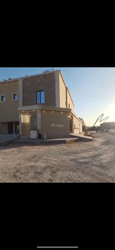 دور 4 غرف نوم للبيع في جنوب الرياض، الرياض - دور ارضي جديد زوايه حي عكاظ