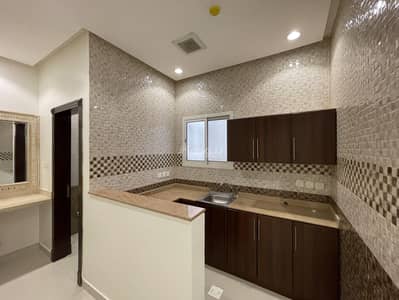 شقة 1 غرفة نوم للايجار في وسط الرياض، الرياض - شقة غرفة وصالة نظيفة جدا وفاخرة للايجار السنوي بحي المربع الشريط التجاري