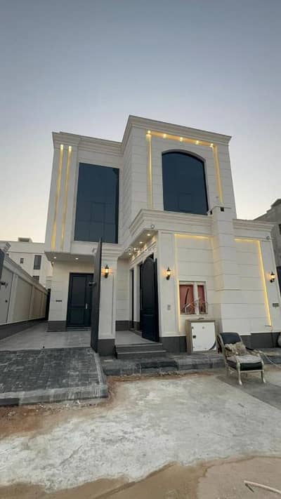 فیلا 7 غرف نوم للبيع في شرق الرياض، الرياض - للبيع فيلا درج داخلي وثلاث شقق 360م2 في حي الرمال