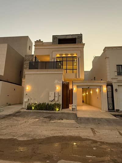 3 Bedroom Floor for Sale in East Riyadh, Riyadh - Ground floor for sale facing east - Al-Muайzilah District