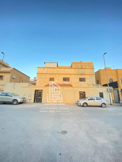 فیلا 11 غرف نوم للبيع في وسط الرياض، الرياض - فيلا موقع مميز حي الربوة – مداخل مستقلة