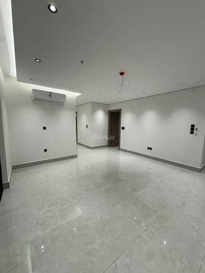 3 Bedroom Apartment for Rent in Al Hamra, Al Khobar - 3-bedroom apartment for rent in Al-Hamra, Khobar