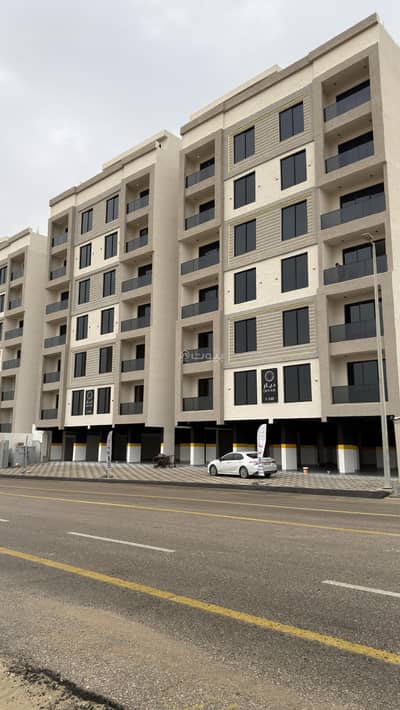 5 Bedroom Flat for Sale in Al Shulah, Dammam - Luxurious owned apartments with modern finishes in Al-Shola neighborhood