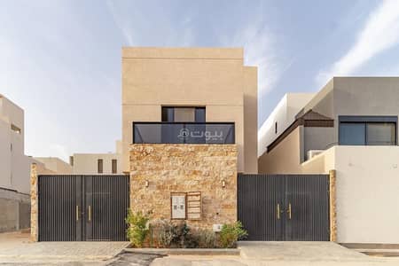 4 Bedroom Floor for Sale in North Riyadh, Riyadh - Duplex Penthouse, Al-Azziz District