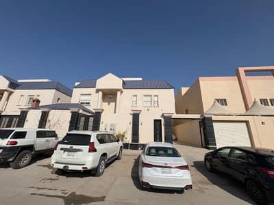 فلیٹ 5 غرف نوم للايجار في شمال الرياض، الرياض - للايجار شقه دورين مدخل خاص جنوب انس بن مالك بحى النرجس