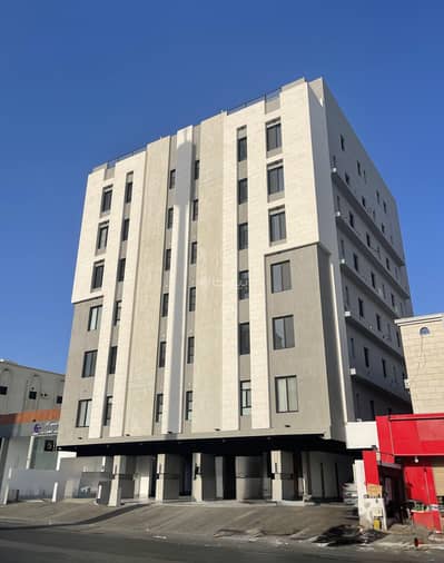 5 Bedroom Apartment for Sale in North Jeddah, Jeddah - A new apartment consisting of 5 rooms for sale in a prime location in the Al-Nouzha neighborhood north of Jeddah.