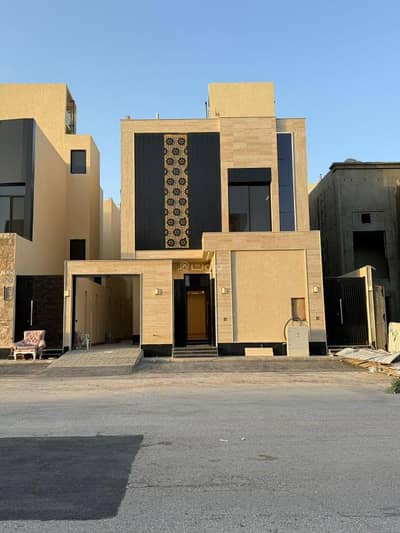 4 Bedroom Villa for Sale in East Riyadh, Riyadh - For sale, a modern villa with an internal staircase + an apartment - 25m street - Al Bayan neighborhood