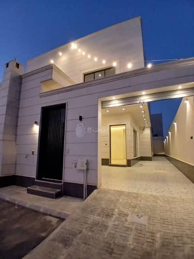 دور 5 غرف نوم للبيع في شرق الرياض، الرياض - 5 غرف نوم في الطابق للبيع في الجنادرية، الرياض