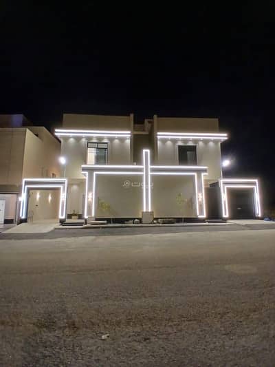 5 Bedroom Villa for Sale in East Riyadh, Riyadh - 5 bedrooms villa for sale in Al-Bayan district