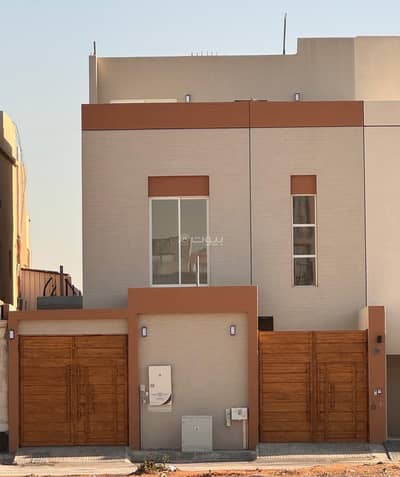 3 Bedroom Floor for Sale in East Riyadh, Riyadh - A floor for sale in Al-Manar