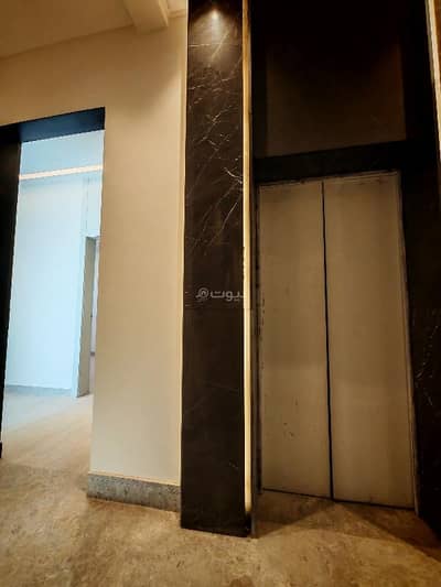 3 Bedroom Apartment for Sale in East Riyadh, Riyadh - For sale: a modern design apartment in Al-Munsiha neighborhood, East Riyadh. Excellent location close to all services and main roads.