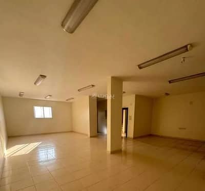 Office for Rent in Al Zahrah, Al Bukayriyah - Office For Rent in Al Zahrah, Al Bukayriyah