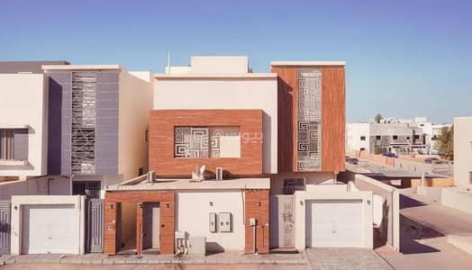 فیلا 5 غرف نوم للبيع في شمال الرياض، الرياض - فيلا عائلية بواجهة جنوبية مع شقتين استثمارية – موقع راقٍ السعر بعد التخفيض:** 3,800,000 ريال