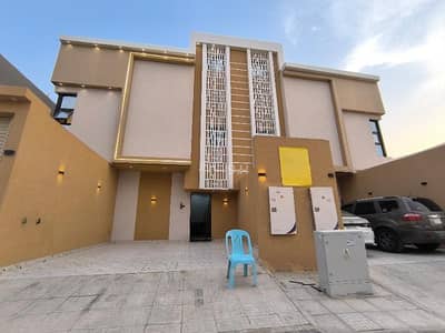 5 Bedroom Floor for Sale in South Riyadh, Riyadh - For sale: an upper floor with an apartment in the Okaz neighborhood, Samaa Okaz plan.