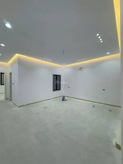 5 Bedroom Floor for Sale in Industrial, Madina - Floor For Sale in Industrial, Madina