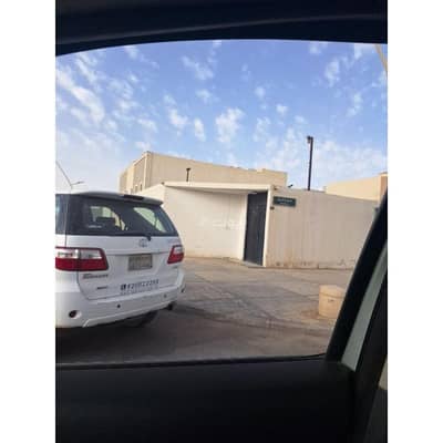 ارض سكنية  للبيع في شرق الرياض، الرياض - ارض تجارية شارع ستين للبيع في الفيحاء, شرق الرياض