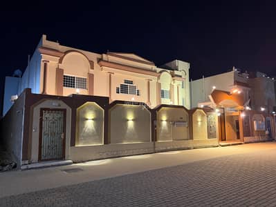 8 Bedroom Villa for Sale in Al Rawabi, Madina - Villa for Sale in Al Rawabi, Madina