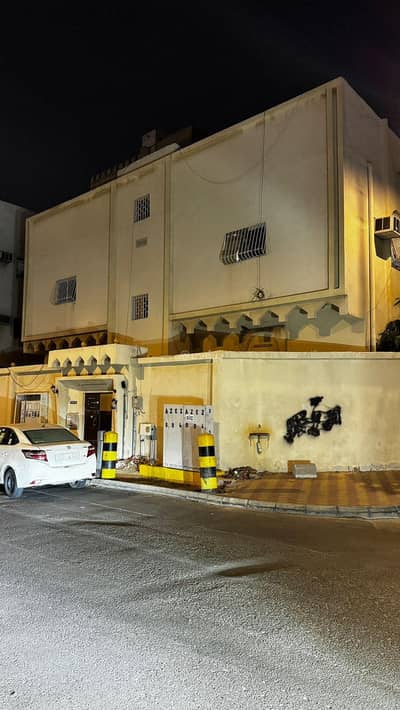 عمارة سكنية 4 غرف نوم للبيع في الجامعة، مكة - عمارة سكنية على شارعين للبيع بالعزيزية مخطط البنك