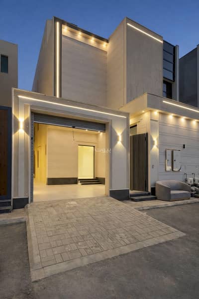 دور 3 غرف نوم للبيع في شرق الرياض، الرياض - دور سكني للبيع في الجنادرية