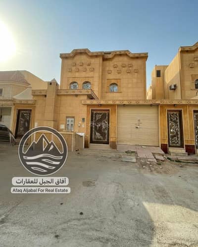 فیلا 10 غرف نوم للبيع في شرق الرياض، الرياض - للبيع | فيلا بثلاث وحدات مستقلة