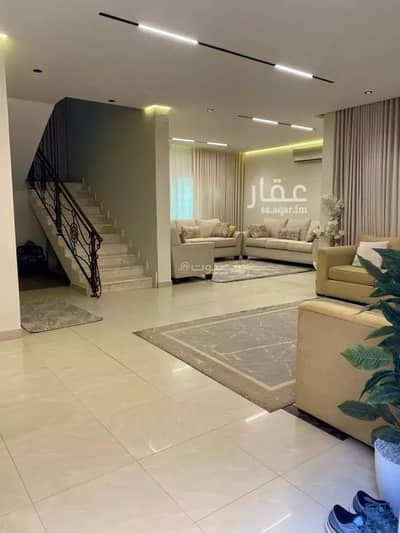 5 Bedroom Villa for Sale in North Riyadh, Riyadh - Villa for Sale Located on Al-Safa Street , Al-Rabie District , Riyadh City , Riyadh Region .