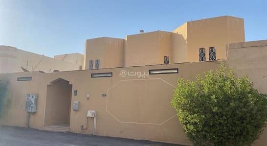 ارض سكنية  للبيع في شمال الرياض، الرياض - فيلا للبيع في الورود، شمال الرياض