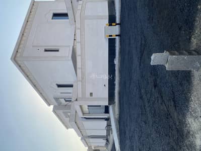 6 Bedroom Villa for Sale in Qurtubah, Al Jubail - 6-bedroom villa for sale in Qurtubah, Al Jubail