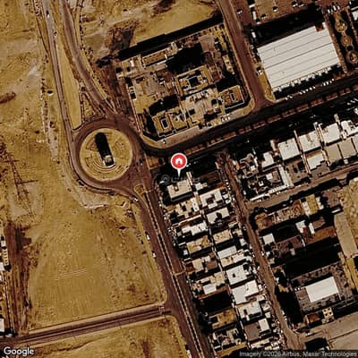 8 Bedroom Villa for Sale in An Nuzhah2, Buqayq - Villa in An Nuzhah2 8 bedrooms 2000000 SAR - 87735679